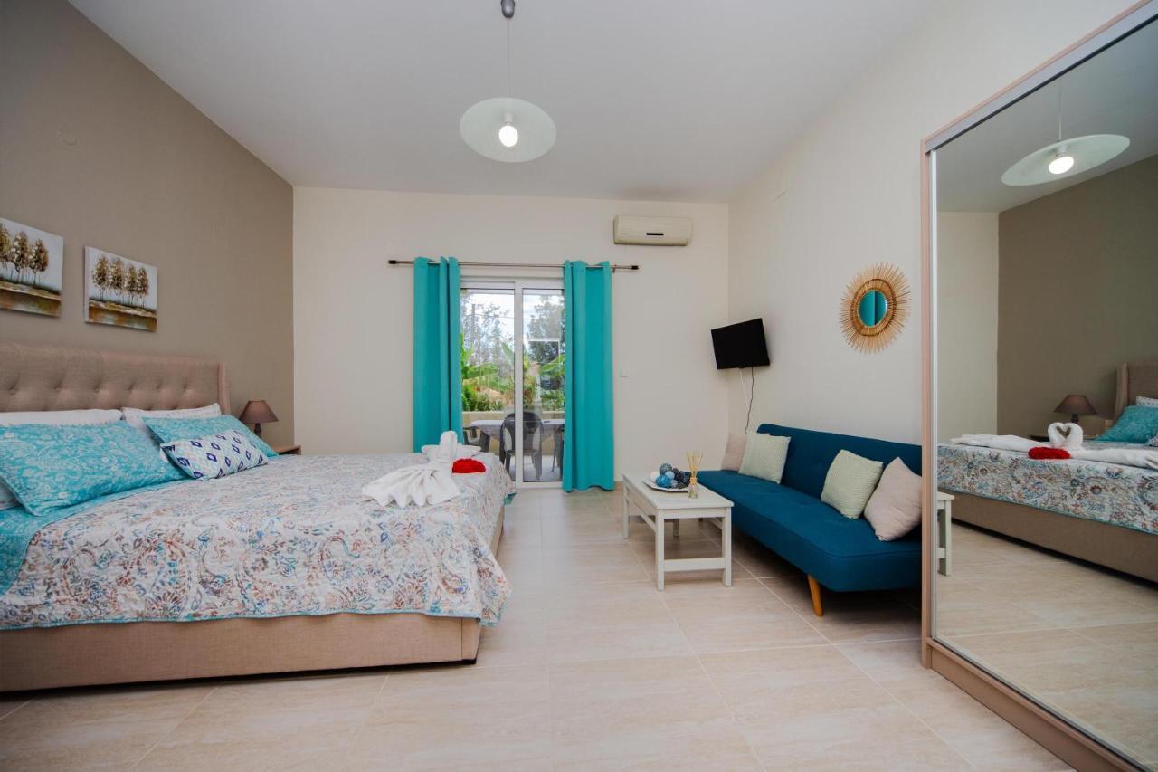 Sunset Apartments Archangelos  Pokoj fotografie